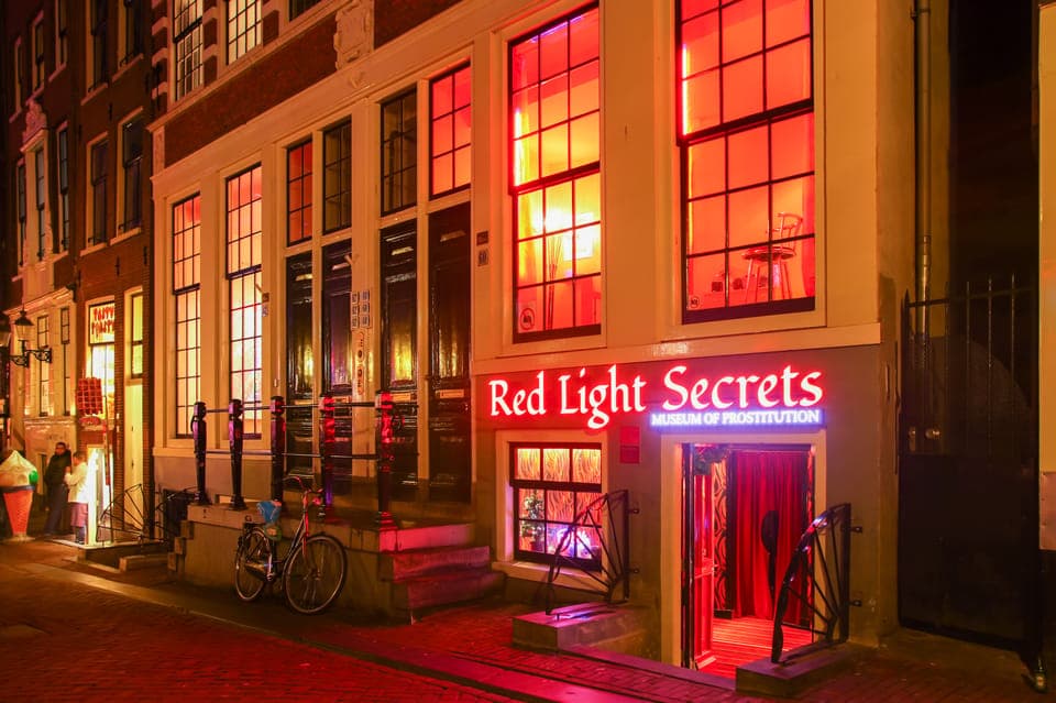 Red Lights Secrets